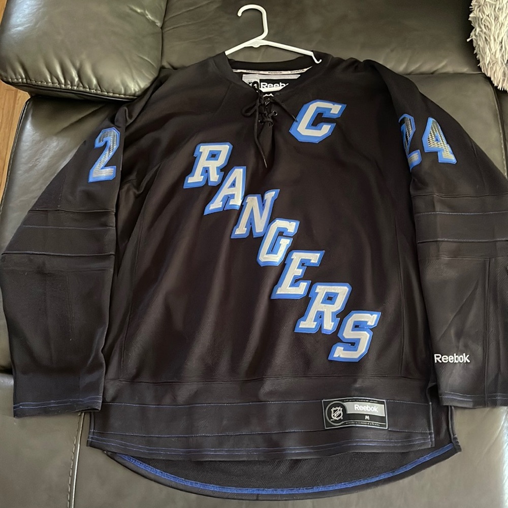 Reebok rangers mens jersey size medium